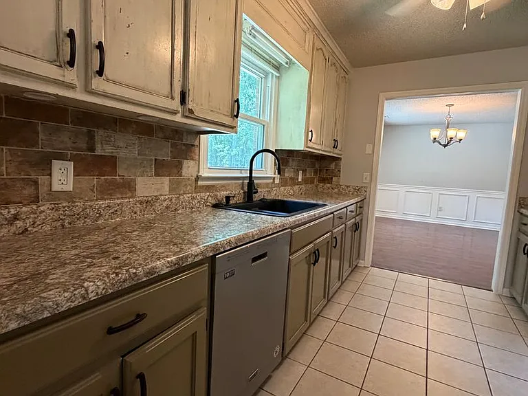 141 Katina Rd — Photo 35