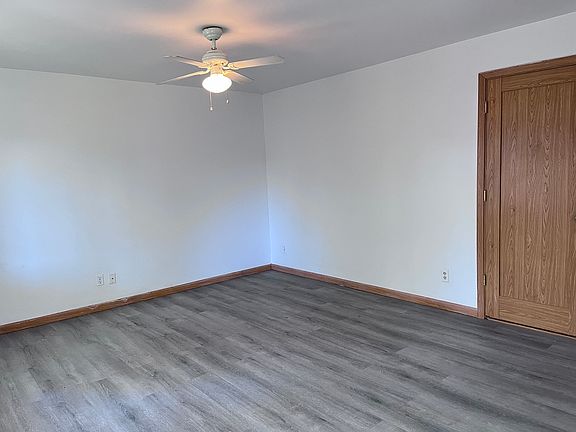 3rd image of 2943 La Salle Ave