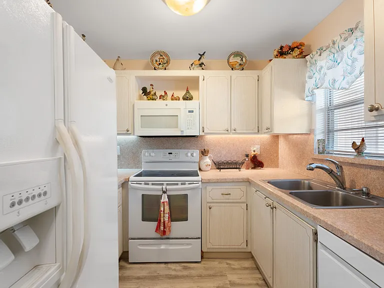 2600 SE Ocean Blvd #N14 — Photo 13