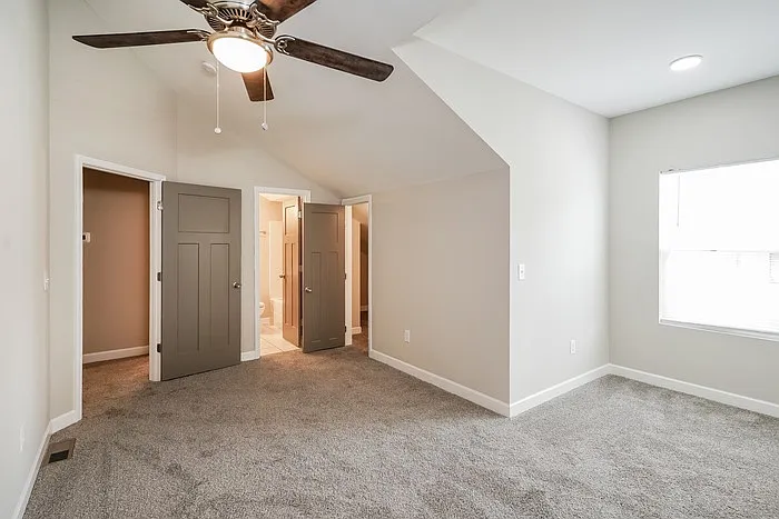504 Highland Ct — Photo 8