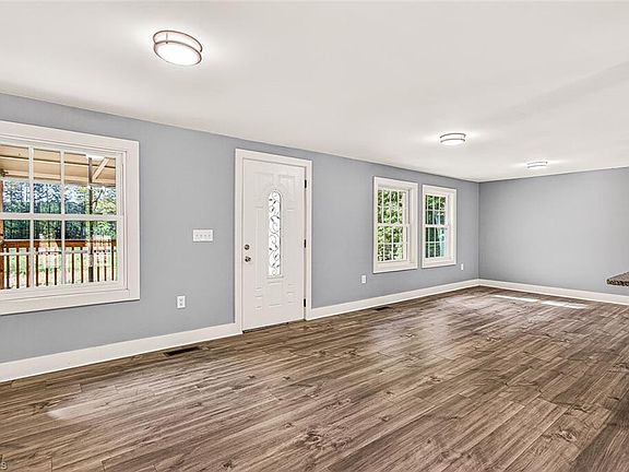 2nd image of 1152 Browns Mill Rd