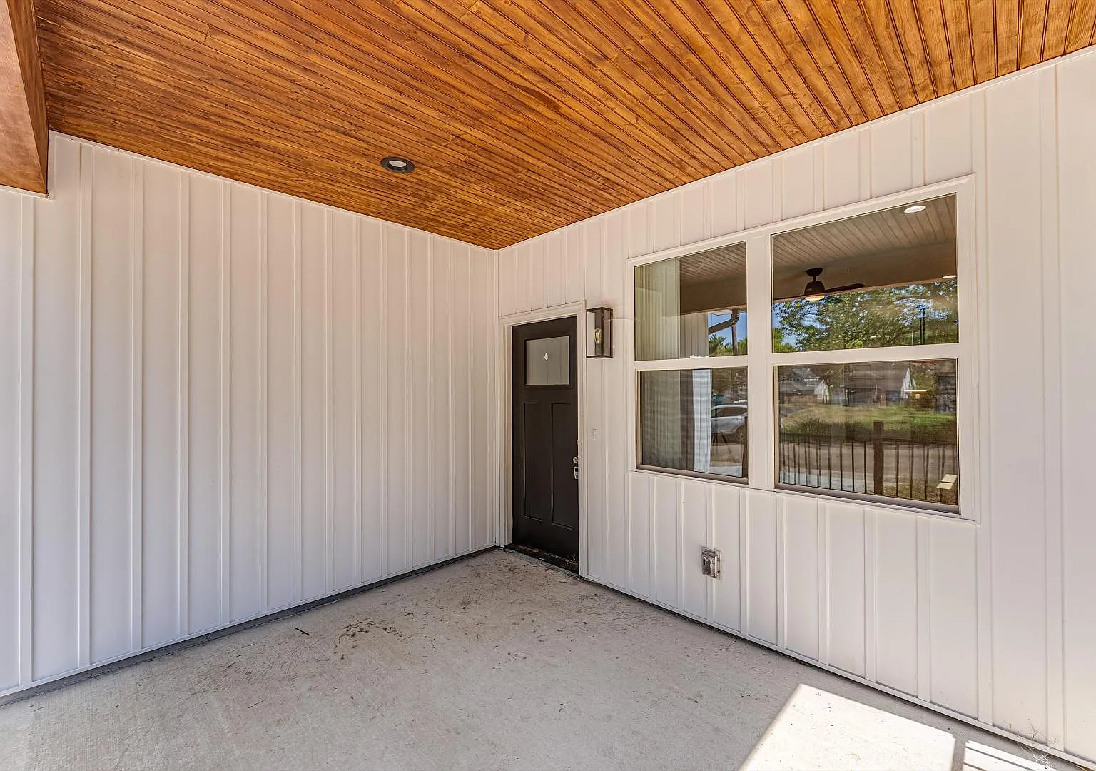 818 W Anderson Ave — Photo 4