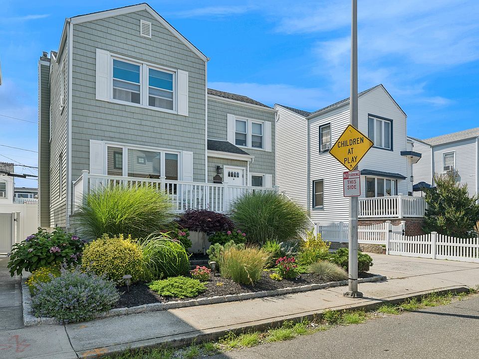 1st image of 7 Vinton St