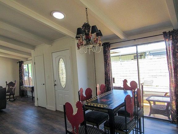 2nd image of 38520 Commons Valley Dr