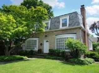 164 W Saint Charles Rd, Elmhurst, IL 60126