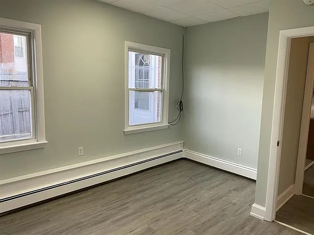 116 W High St — Photo 8