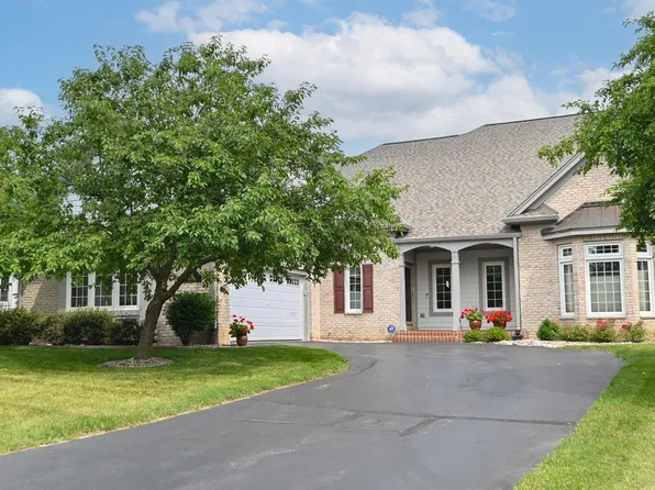 N35W22444 Wethersfield COURT #3, Pewaukee, WI 53072