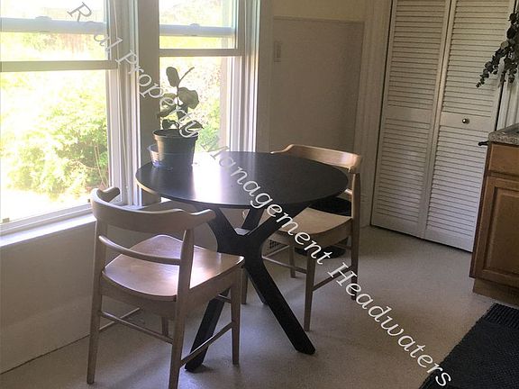 4th image of 28 S Benton Ave #4