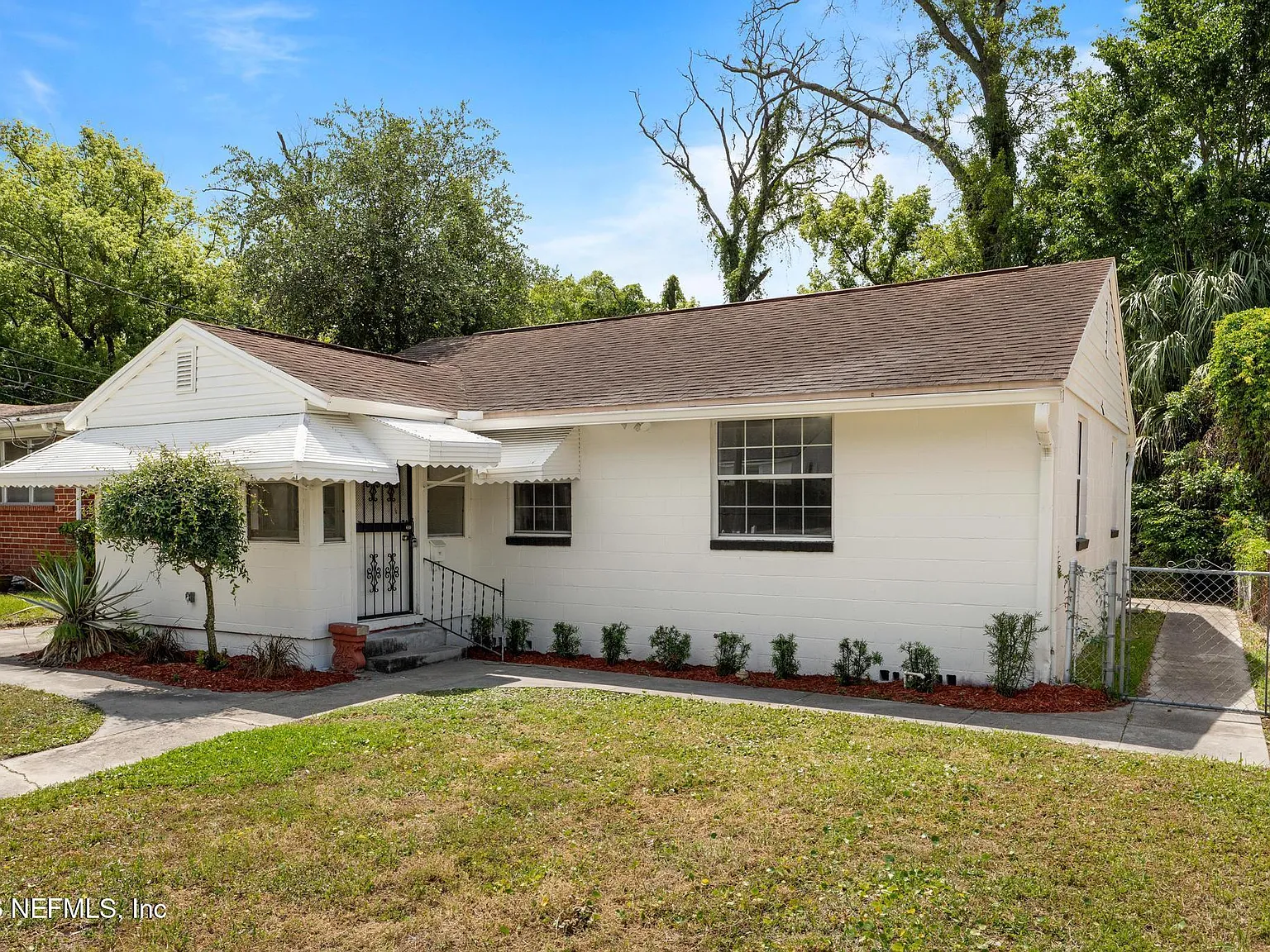 4 bed, 2.0 bath, 1462 sqft, $1,495 — Photo 2
