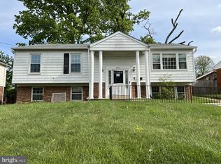 6907 Good Luck Rd, Hyattsville, MD 20784