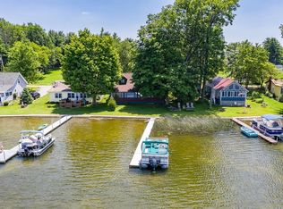 9245 E 490 S, Wolcottville, IN 46795
