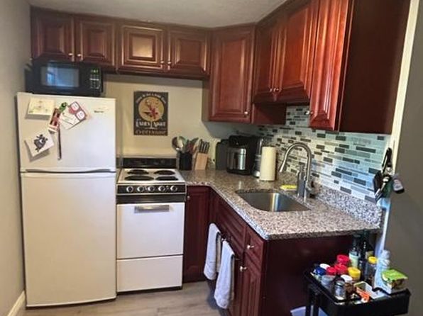 2 Charles St #1