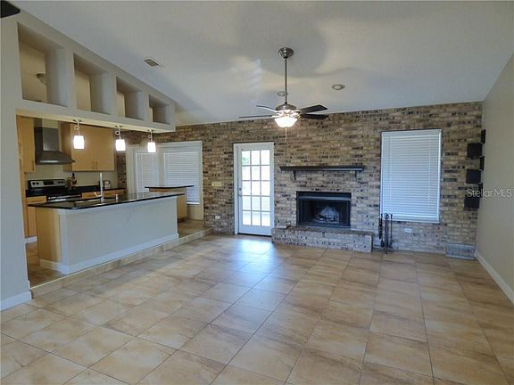 3rd image of 1064 Petal Ct
