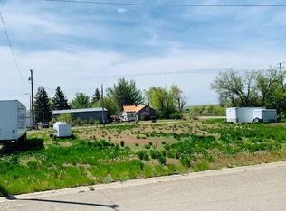 419 W Quincy Ave, Chester, MT 59522