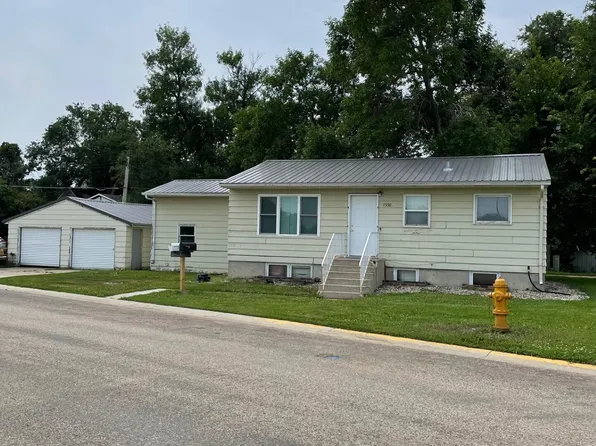 1530 S Herret St, Aberdeen City, SD 57401