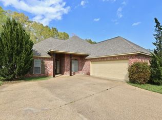 131 Stapleton Dr, Canton, MS 39046