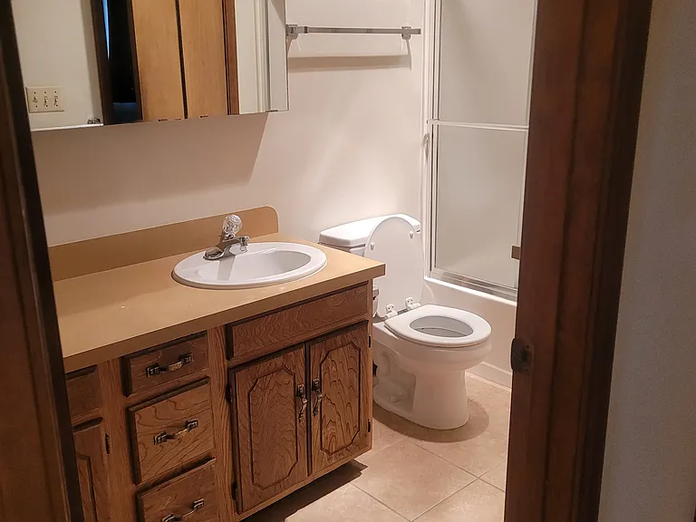 412 N Oakwood Rd #212 — Photo 4