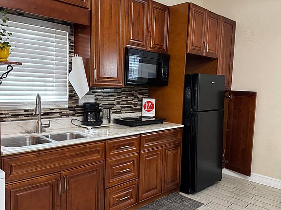 beautiful upgraded kitchen