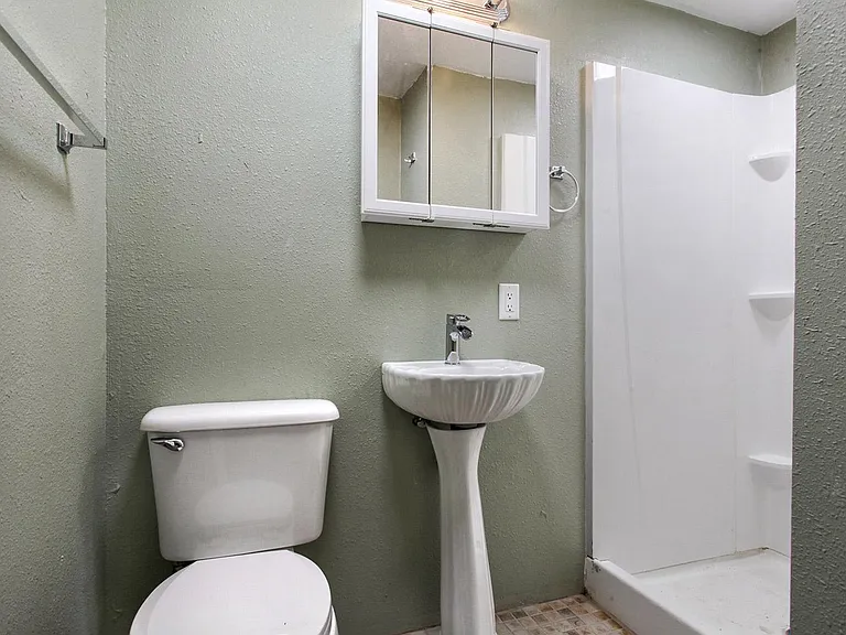 2833 Napoleon Ave #C1 — Photo 8