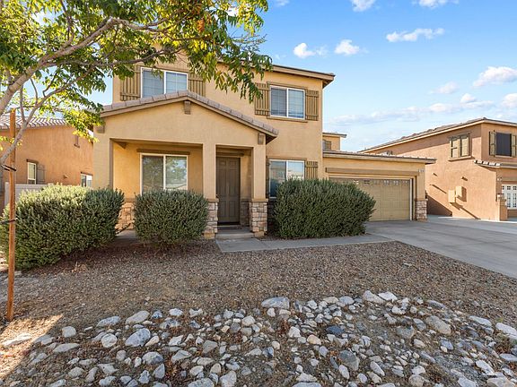 3rd image of 38309 Fuschia Ln