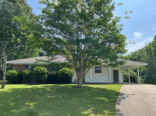 141 Kelley Cv, Columbus, MS 39702