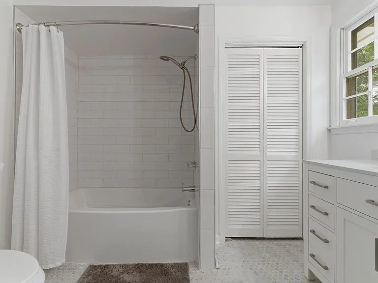 308 Brookview Ct #A — Photo 23