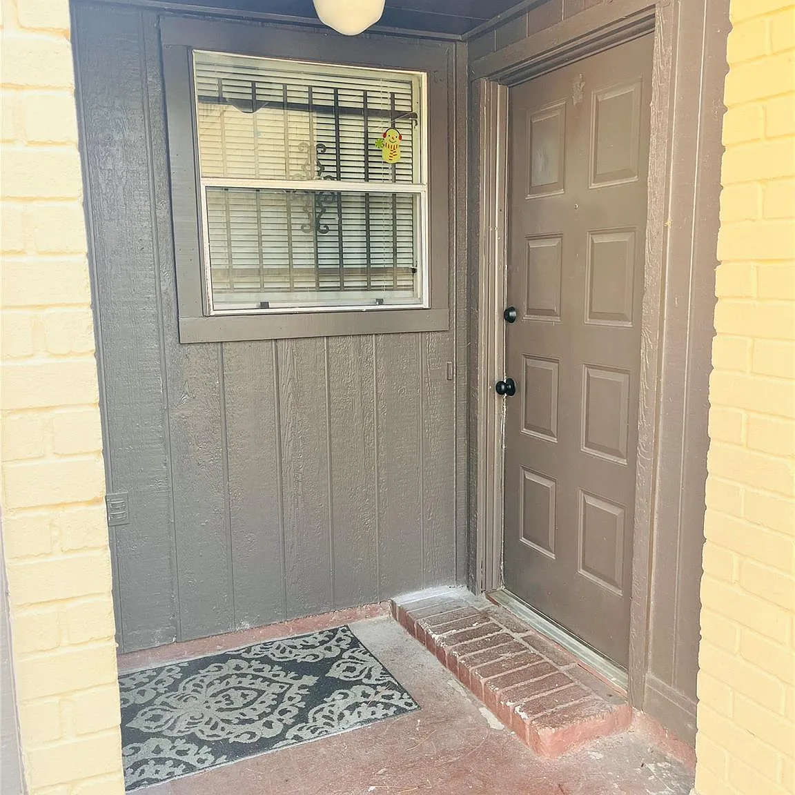 2 bed, 2.0 bath, 950 sqft, $1,350 — Photo 3