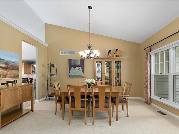 5th image of 15207 Brightfield Manor Dr