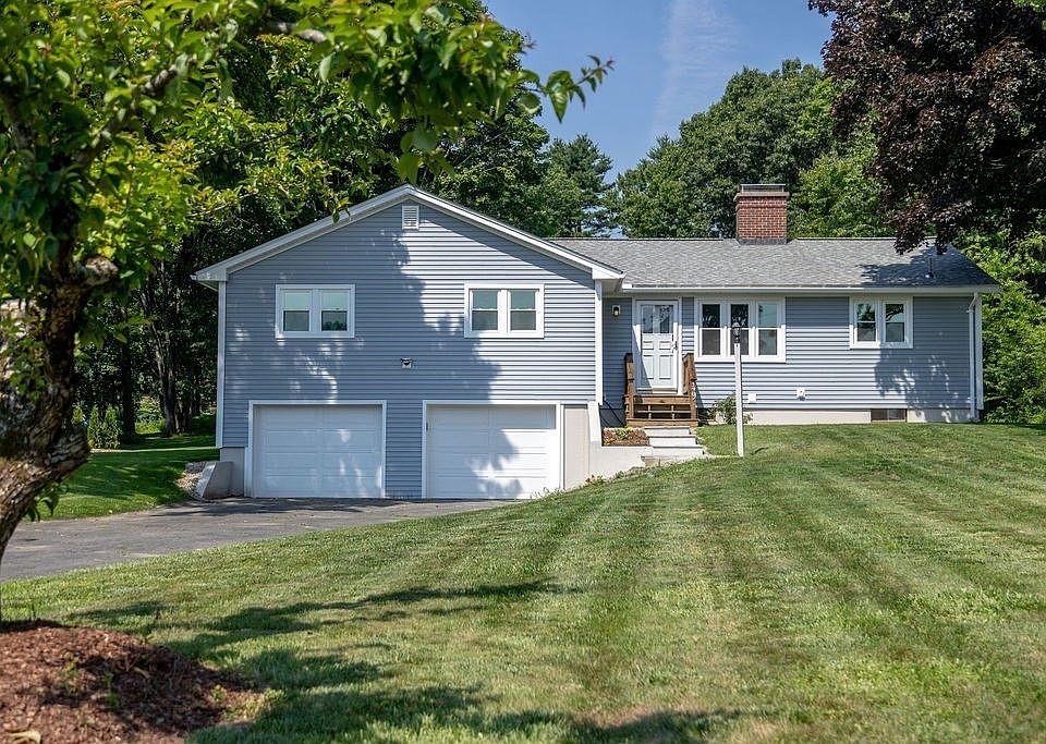 1st image of 49 Sawmill Plain Rd
