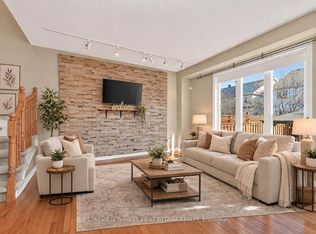 102 Windance Cres, Ottawa, ON K2W0A7