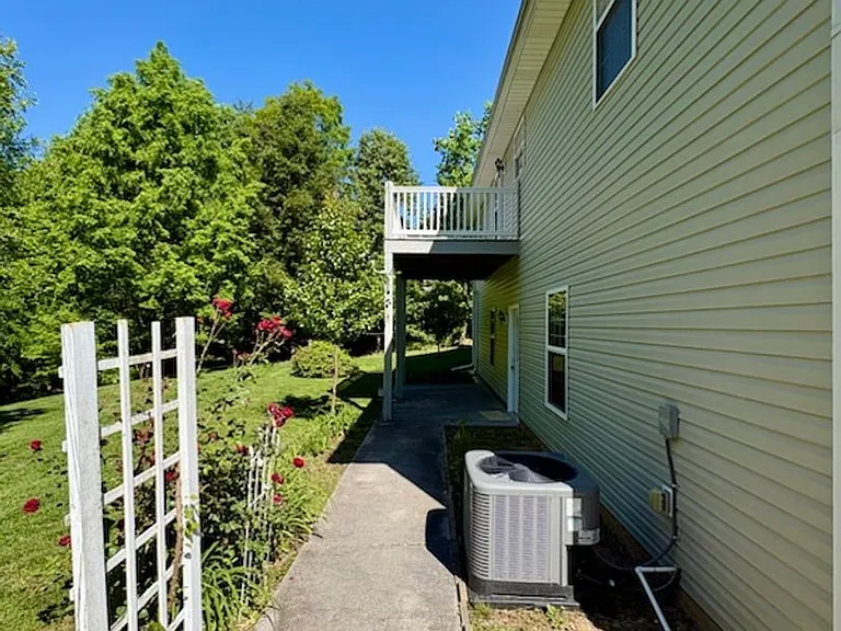 160 Burning Oaks Dr — Photo 27