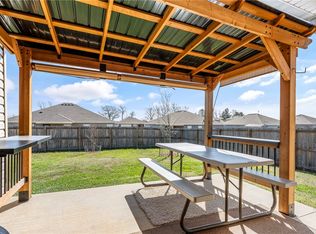 2820 Murphy St, Pea Ridge, AR 72751