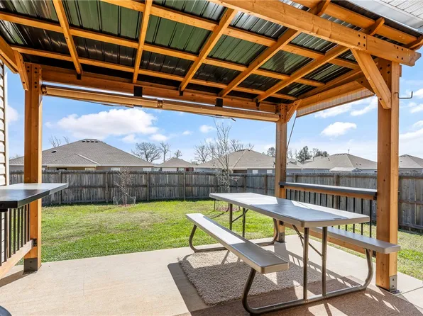 2820 Murphy St, Pea Ridge, AR 72751