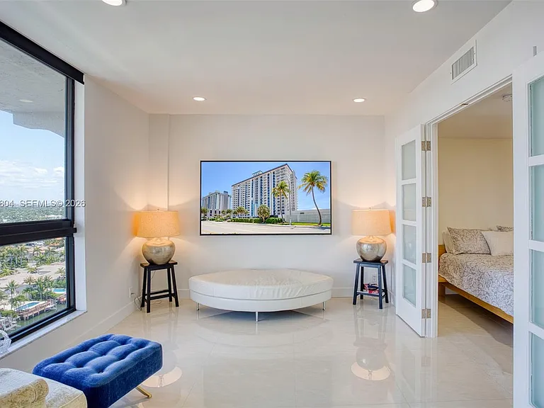 1500 S Ocean Dr #PHE — Photo 4