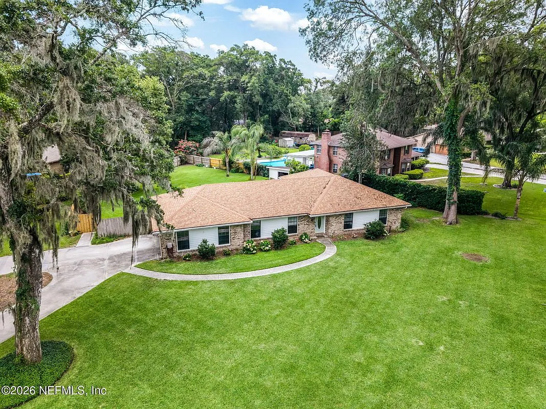 4 bed, 2.0 bath, 2018 sqft, $3,750 — Photo 1