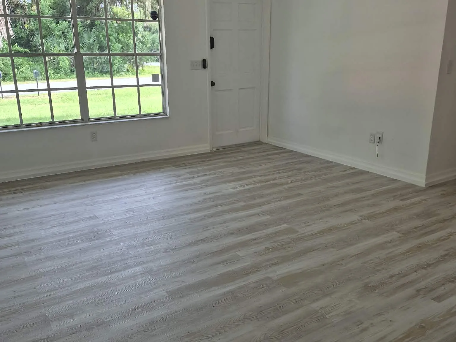 3 bed, 1250 sqft, $1,750 — Photo 2