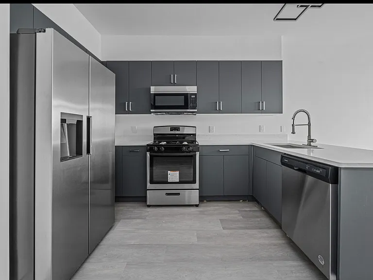 354 Union Ave #201 — Photo 18