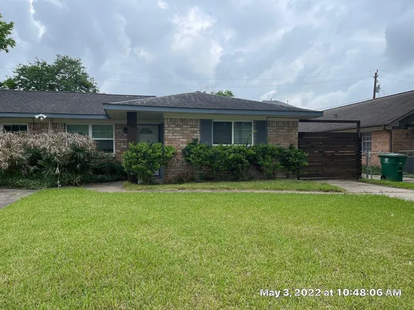 11206 Waxwing St, Houston, TX 77035