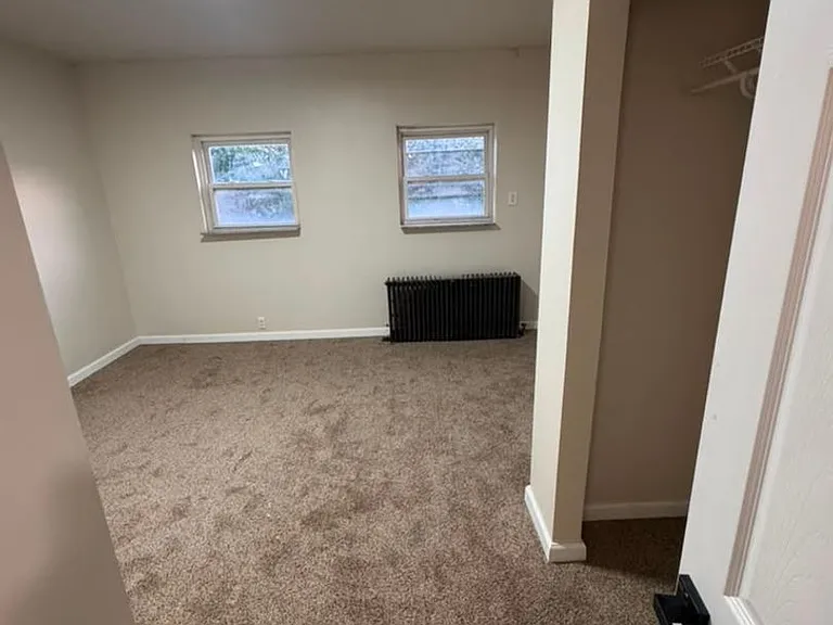 427 Oak Aly — Photo 5