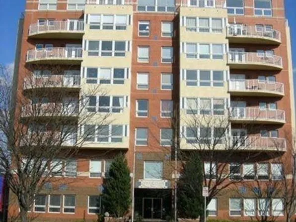 250 W Main St APT 404, Charlottesville, VA 22902