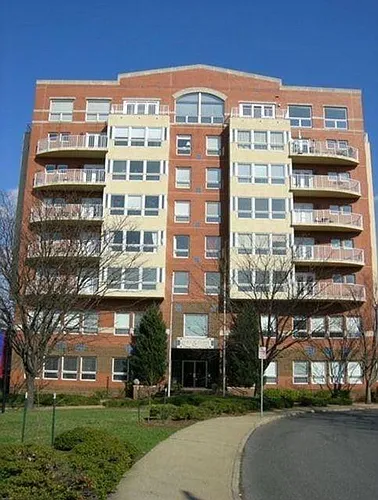 250 W Main St #404 Photo 1 250 W Main St #404 Photo 1