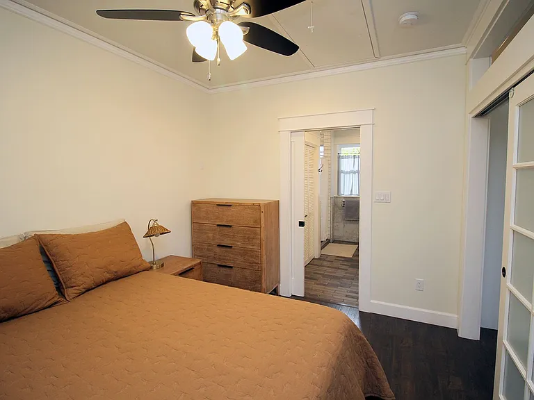 816 NE Imperial Ave — Photo 12