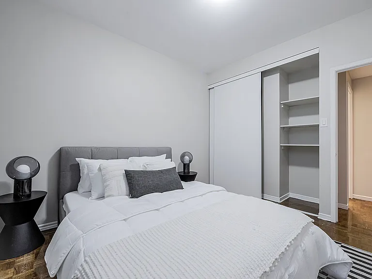 392 Sherbourne St #404 — Photo 4