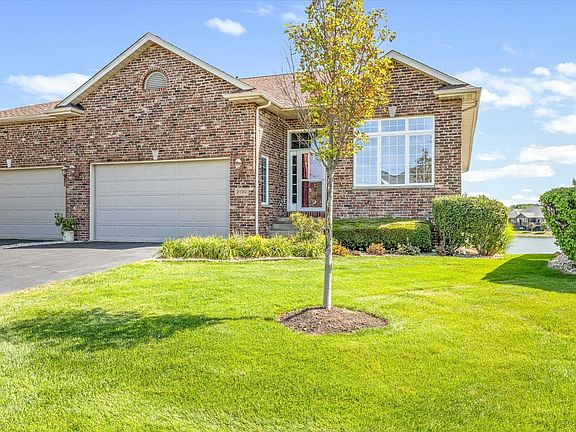 2nd image of 3729 Lakeview Dr #0