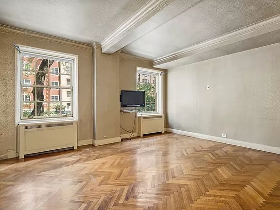 5th image of 520 E 86th St APT 2C