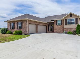 2080 W Richwood Rd, Ozark, MO 65721