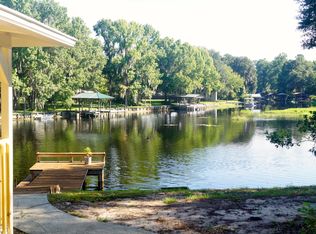 471 SE 3rd St, Melrose, FL 32666