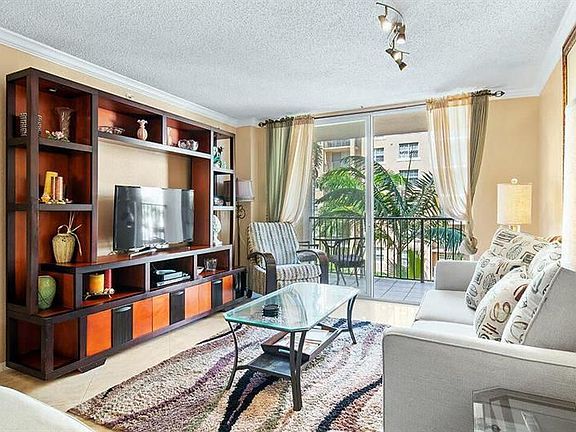 3rd image of 1801 N Flagler Dr #507