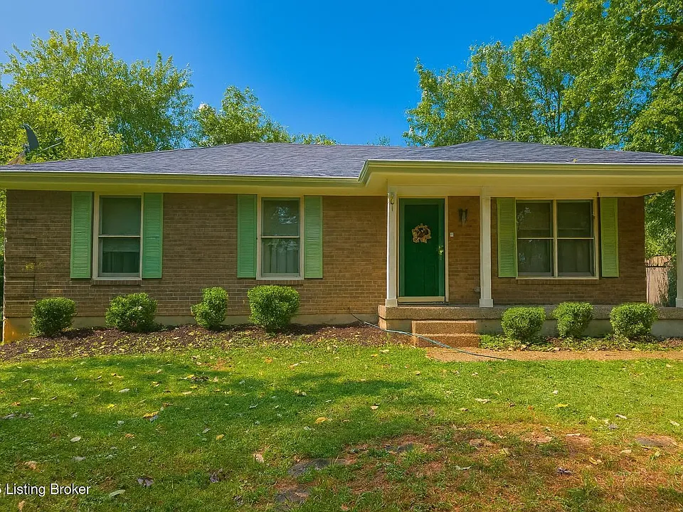501 Oak Leaf Dr