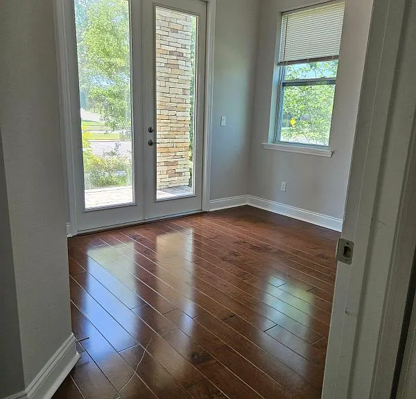 8001 Nemours Pkwy — Photo 2